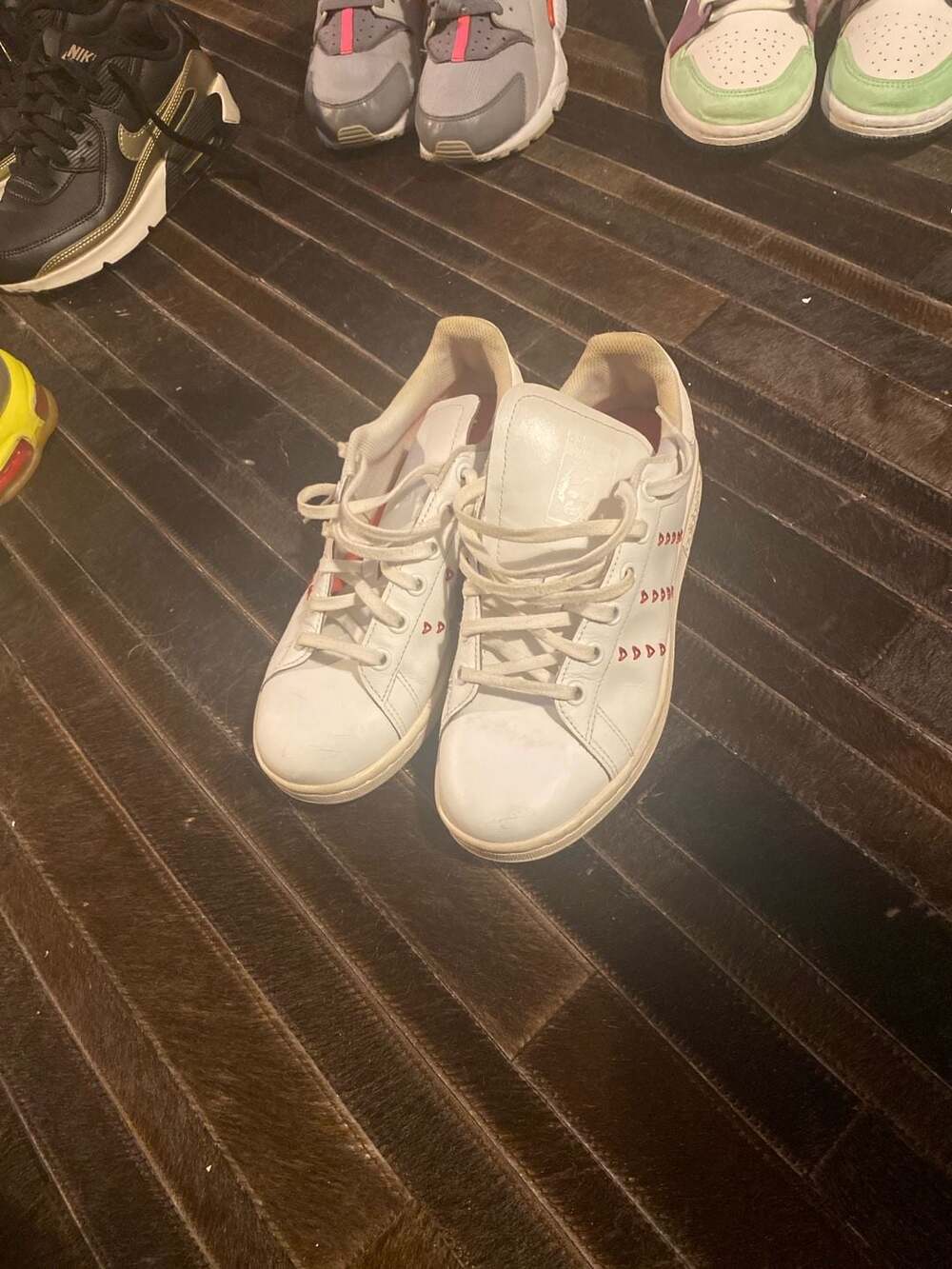 Kids adidas Stan Smith Valentine's Day Heart Stripe Leather Sneakers